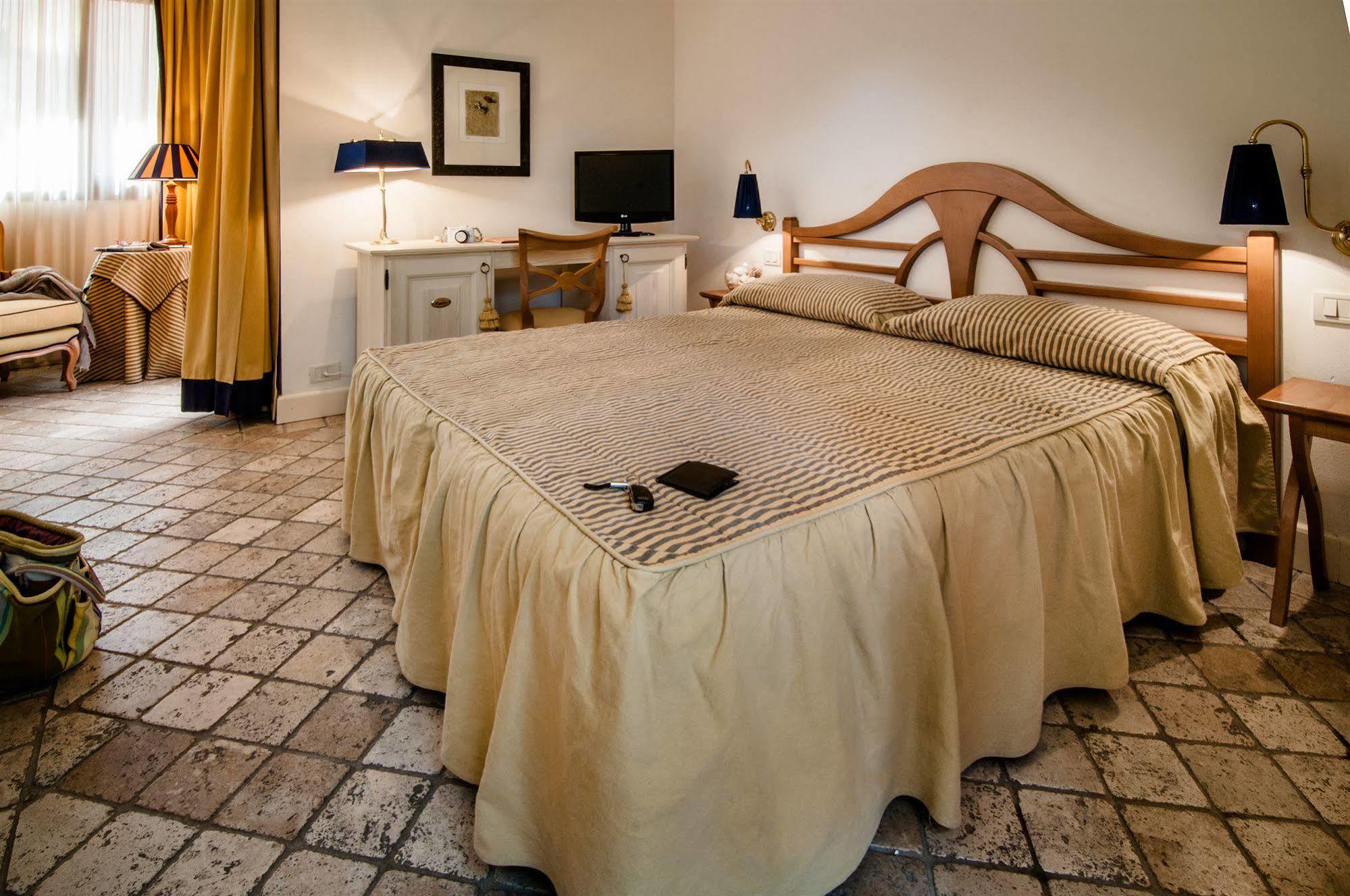 Roccamare Resort - Casa Di Levante Castiglione della Pescaia Eksteriør billede